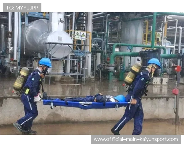 赛事期间安全演练发现问题并迅速整改完善应急预案，大型赛事的安全应急预案